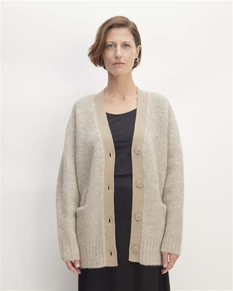 Everlane Alpaca SuperFuzz Cardigan Review .